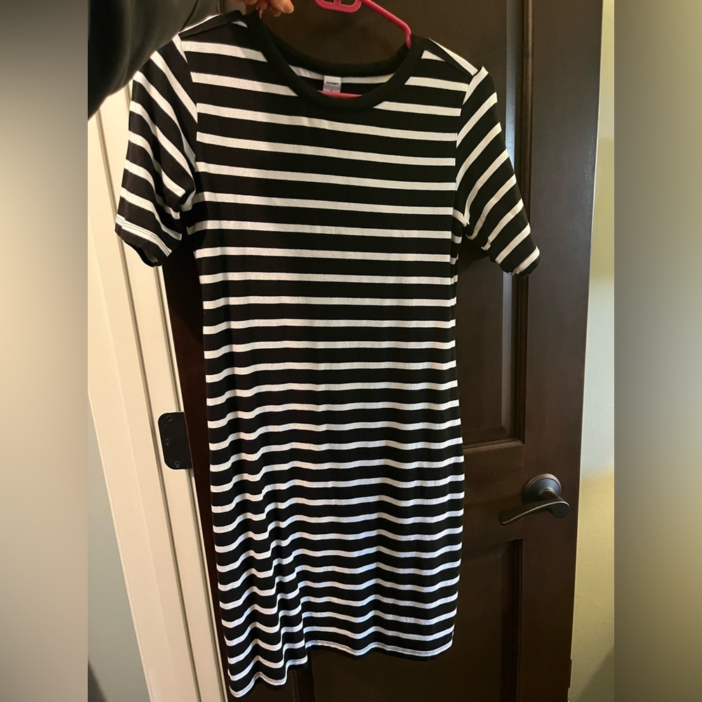 Old Navy Black and White Striped Casual Dress